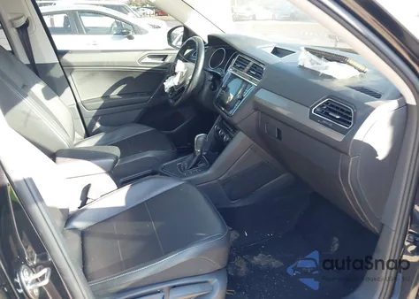 2018 Volkswagen Tiguan 2.0T Se/2.0T Sel from USA, damaged, VIN 3VV3B7AX7JM009872